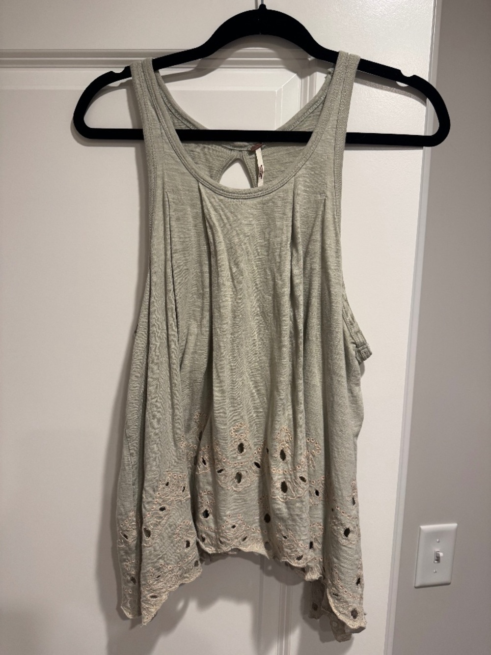 Free People green tank top - Picture 1 of 2